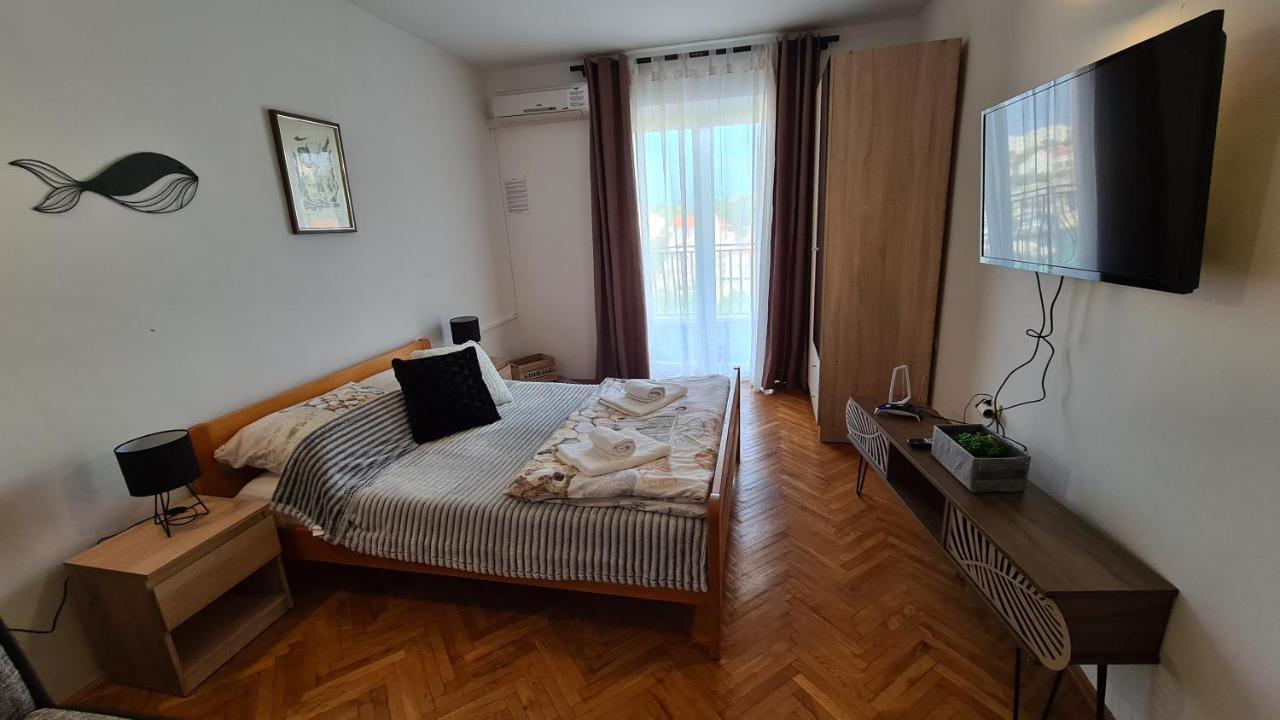 Apartments Solis, 50 M From The Sea - Jakisnica מראה חיצוני תמונה